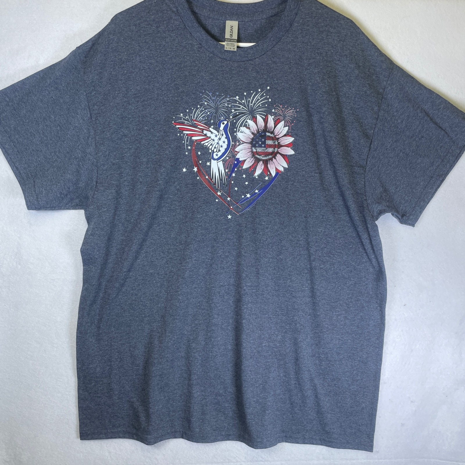Gildan Heavy Cotton Mens Xl Patriotic Hummingbird Sunflower T-Shirt Navy Blue